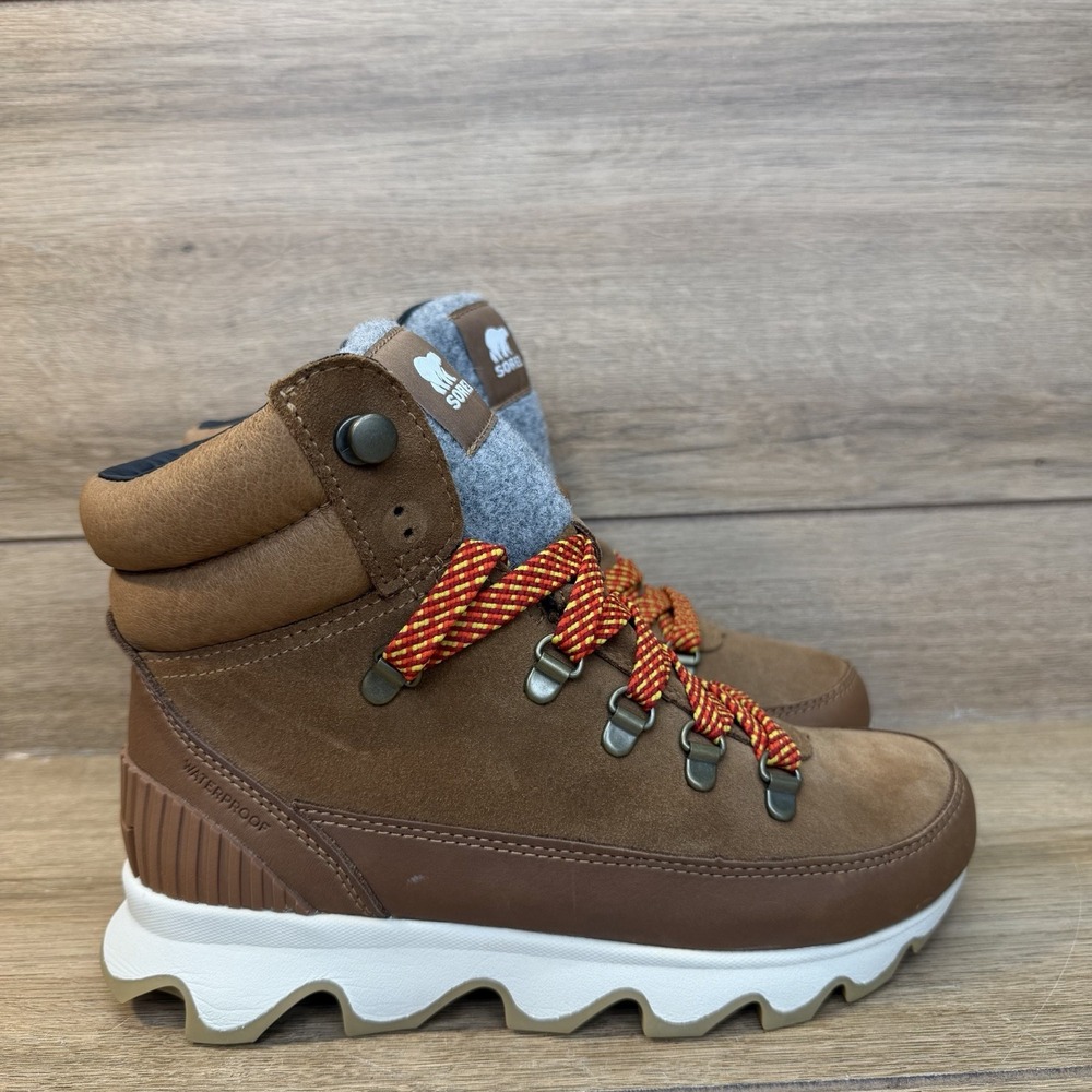SOREL Women's Kinetic Conquest Leather Waterproof Boot Velvet Tan Sz 6.5 READ